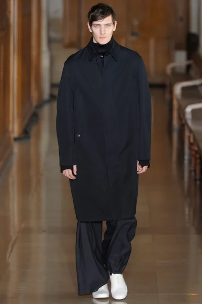 Look 8